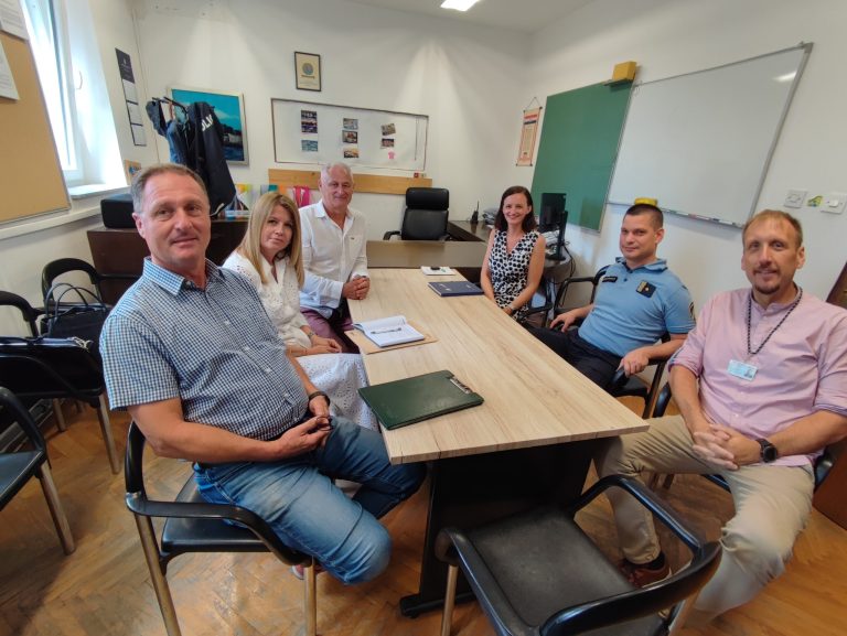 Apel nadležnim institucijama za efikasnije provođenje postupka ishođenja dozvola za boravak i rad stranaca